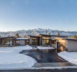 Vacation Home Snow Removal in Denver: The Complete 2026 Buyer's Guide